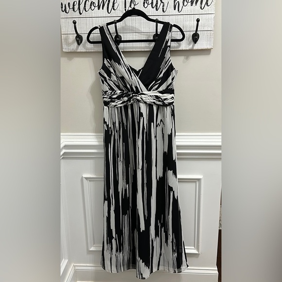 Chico’s Strapless Black and White Maxi Dress size (S/4) - Picture 1 of 5